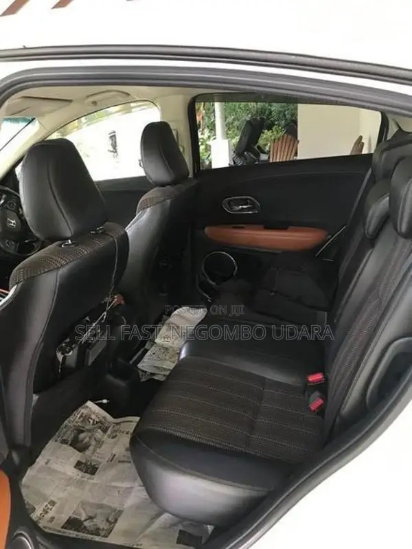 Honda Vezel Orange Package 2015