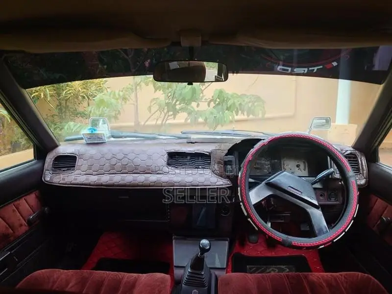 Toyota Corona 1987