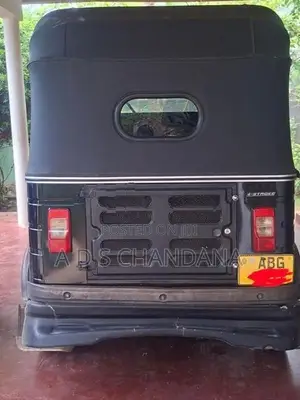 Bajaj RE 2015