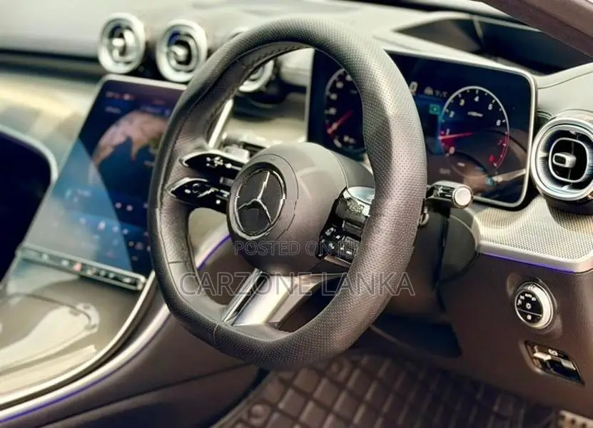 Mercedes Benz C200 AMG Premium Plus 2023