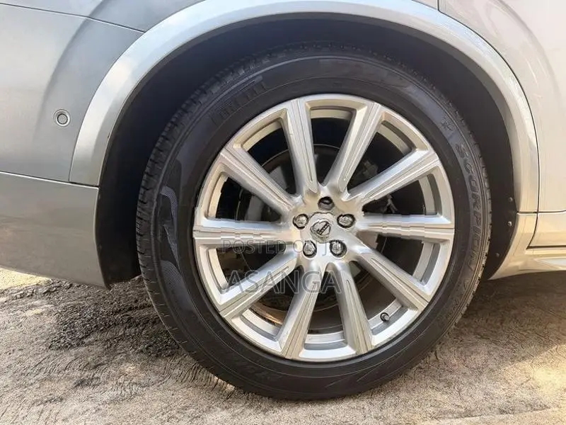 Volvo XC90 2017