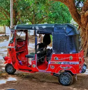 Bajaj RE 2005