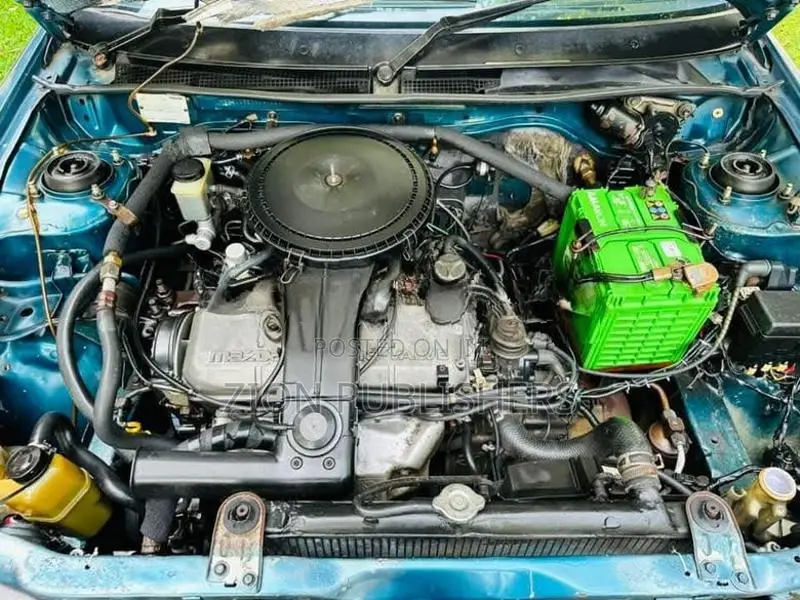 Mazda 3 1990