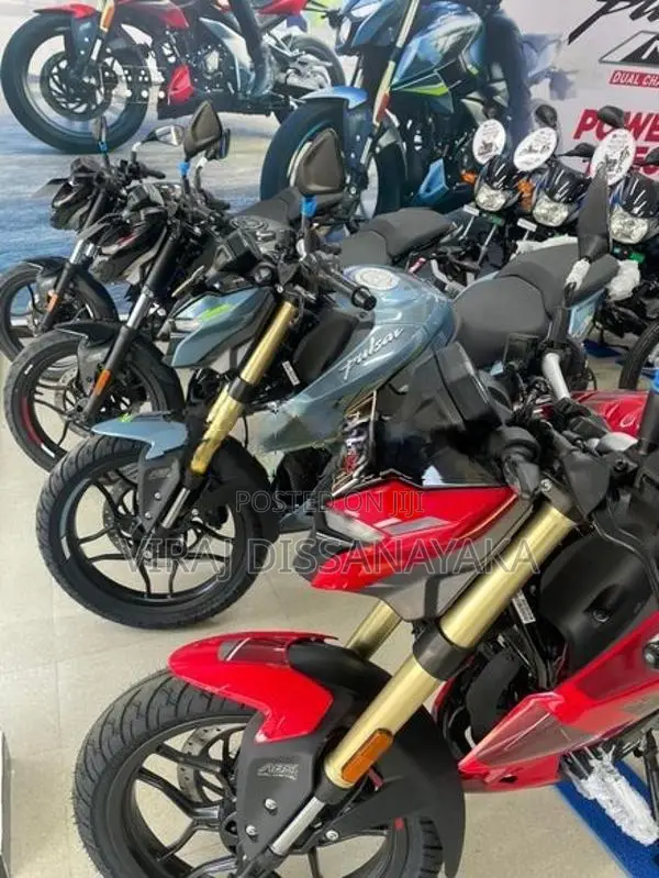 Bajaj Pulsar N160 Premium 2026