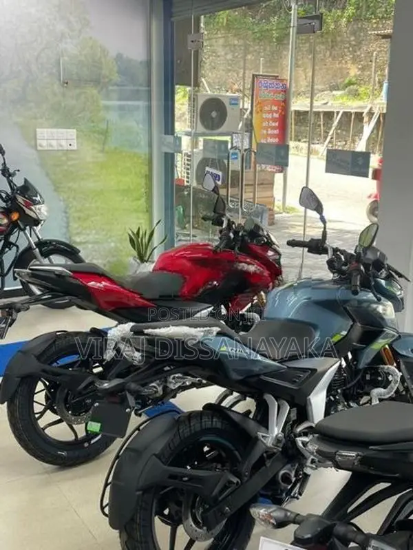 Bajaj Pulsar N160 Premium 2026
