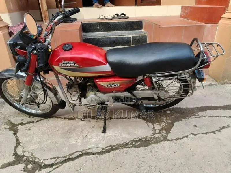 Hero CD 100 2002