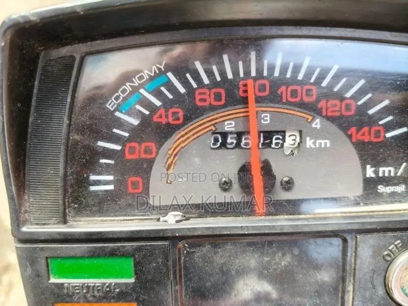 Hero CD 100 2002