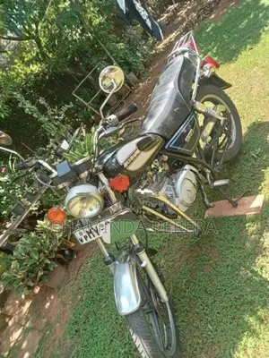 Suzuki GN 125 2002