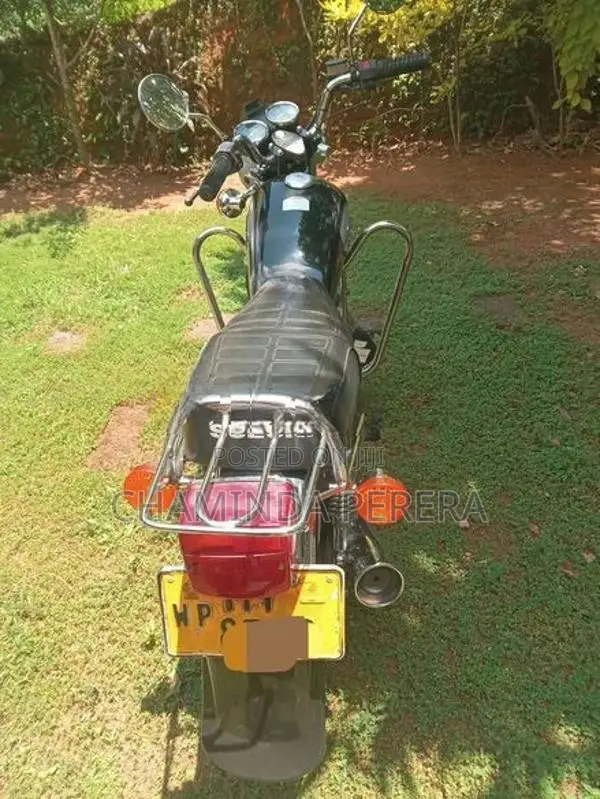Suzuki GN 125 2002