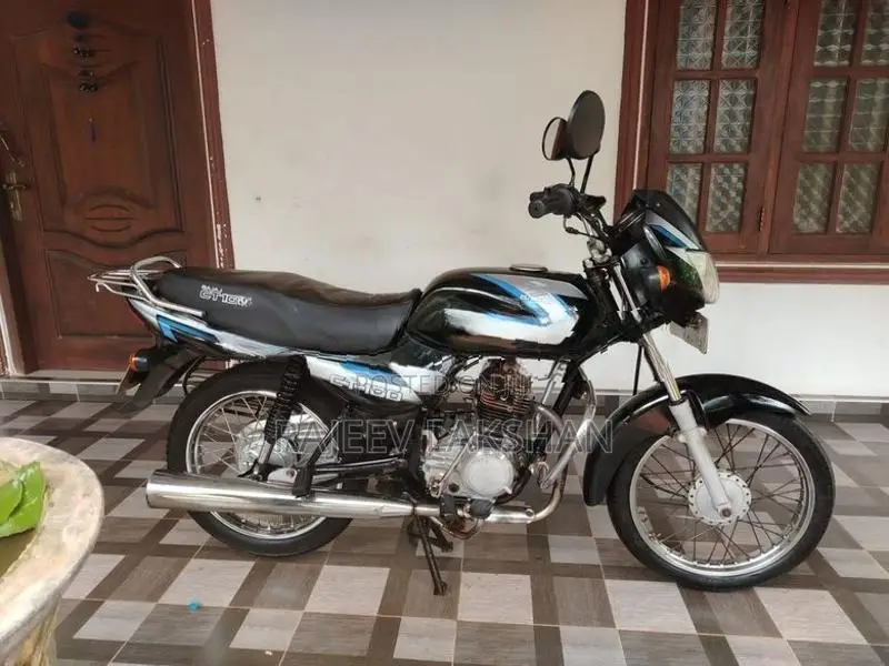 Bajaj CT100 2011