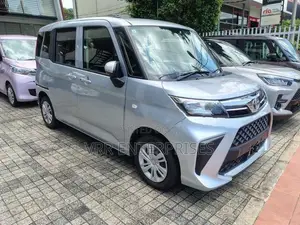 Toyota Roomy 2023