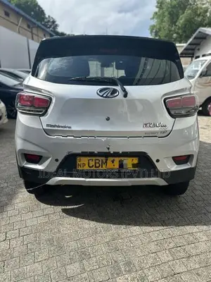 Mahindra KUV 100 2022