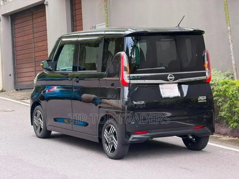 Nissan ROOX HIGHWAY STAR X Fully Loaded 2025
