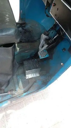 Bajaj RE AAF 2012