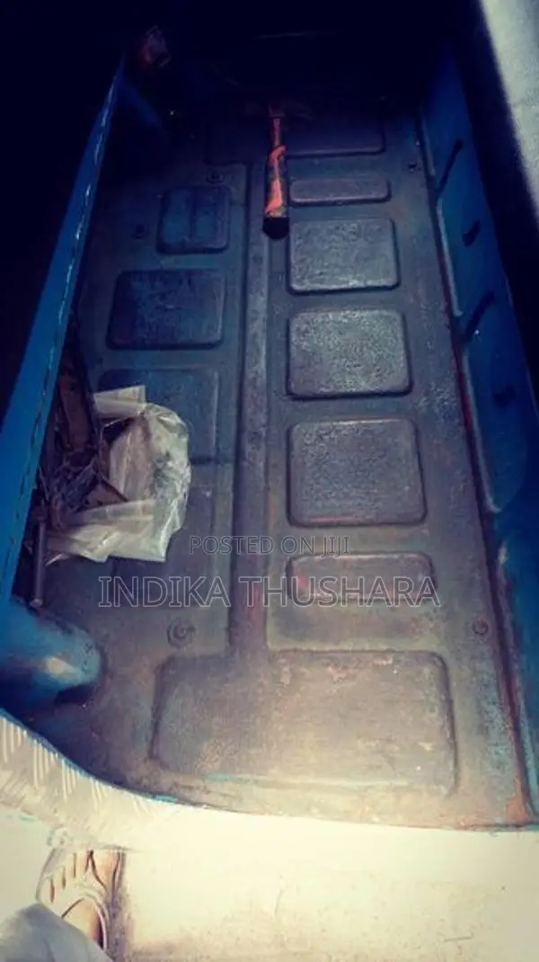 Bajaj RE AAF 2012