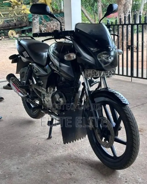 Bajaj Pulsar 150 2015