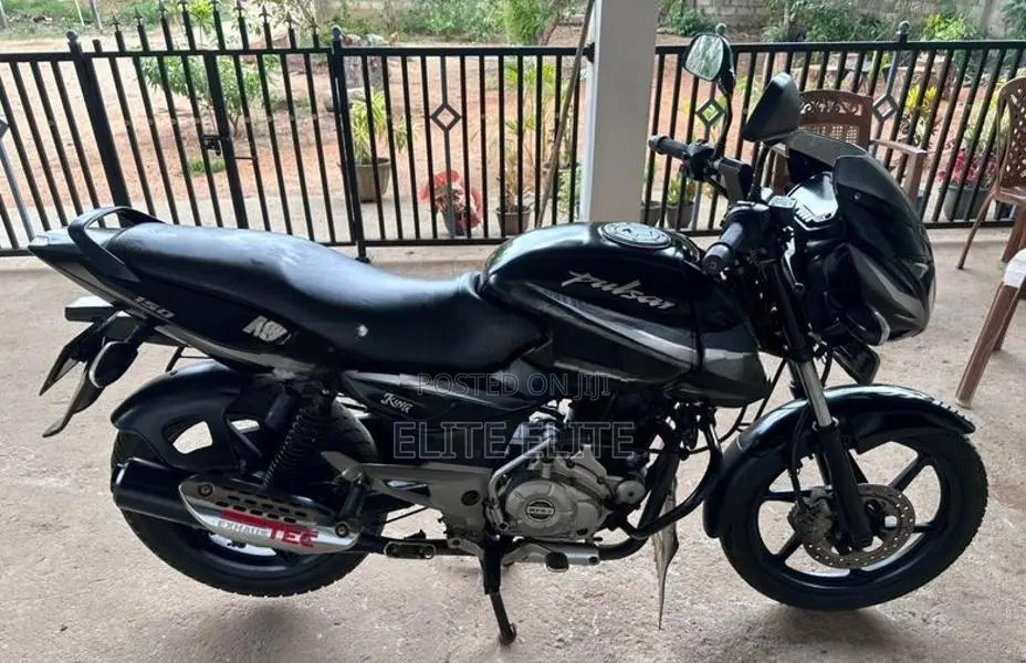Bajaj Pulsar 150 2015