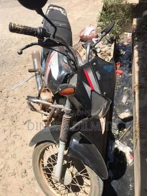 Bajaj CT100 2011
