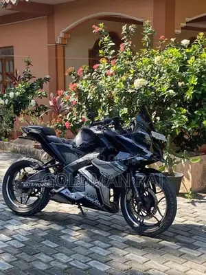 Bajaj Pulsar RS200 2018