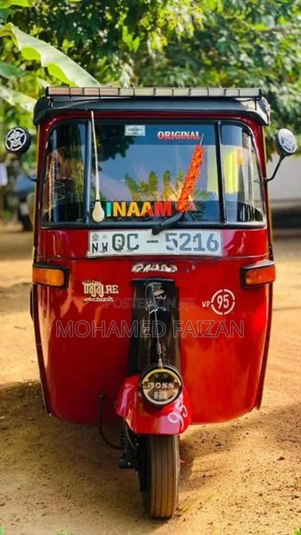 Bajaj RE 2005