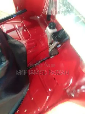 Bajaj RE 2005