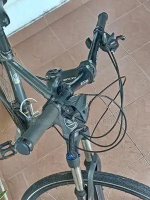 Merida Croad 9300 (Hybrid / Trekking Cross Bike)