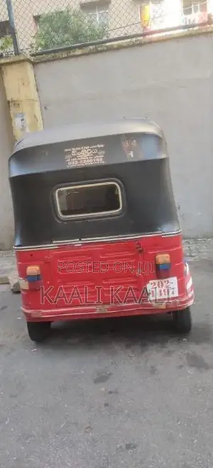 Bajaj RE 1995
