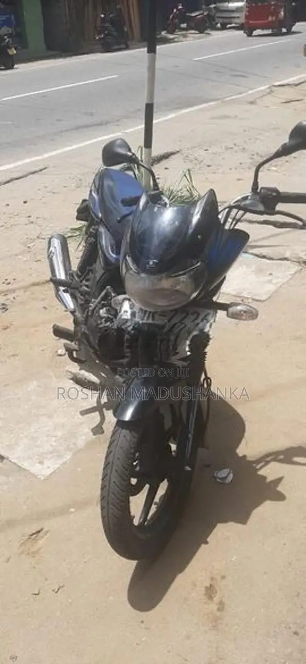Bajaj Discover 2011