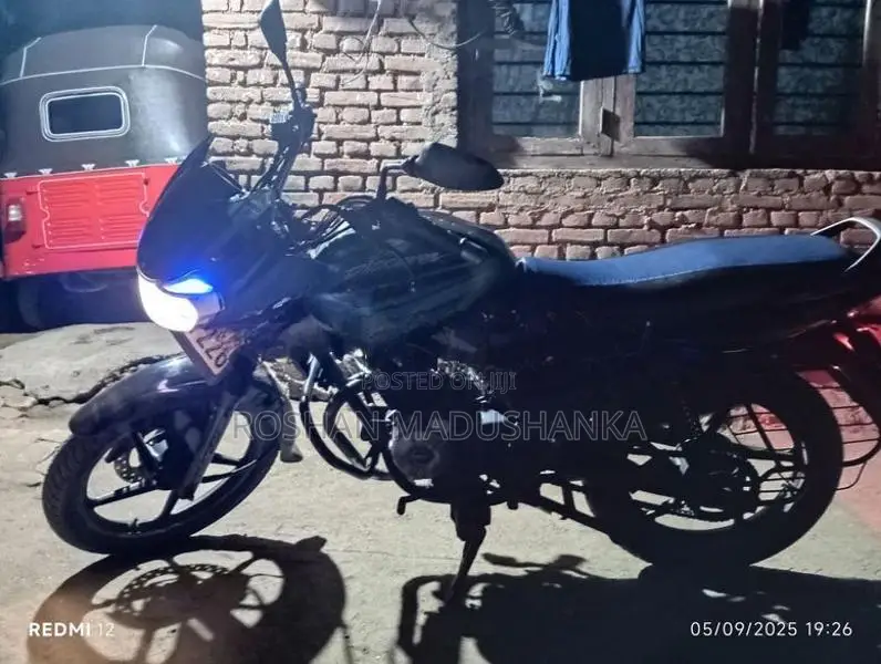 Bajaj Discover 2011