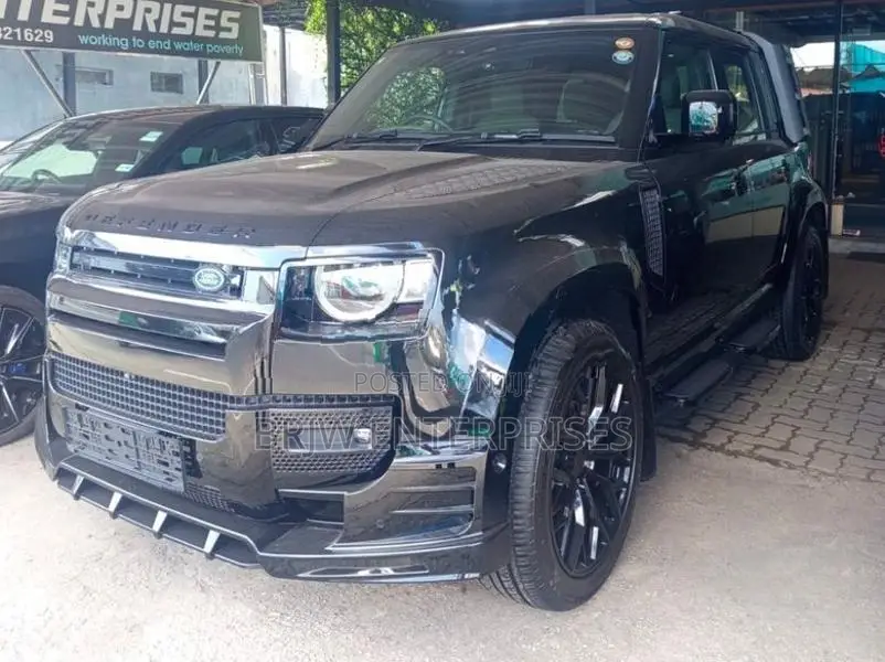 Land Rover Defender 2025