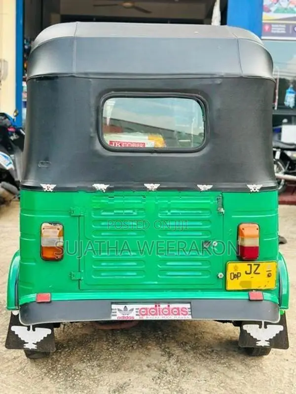 Bajaj RE 2005