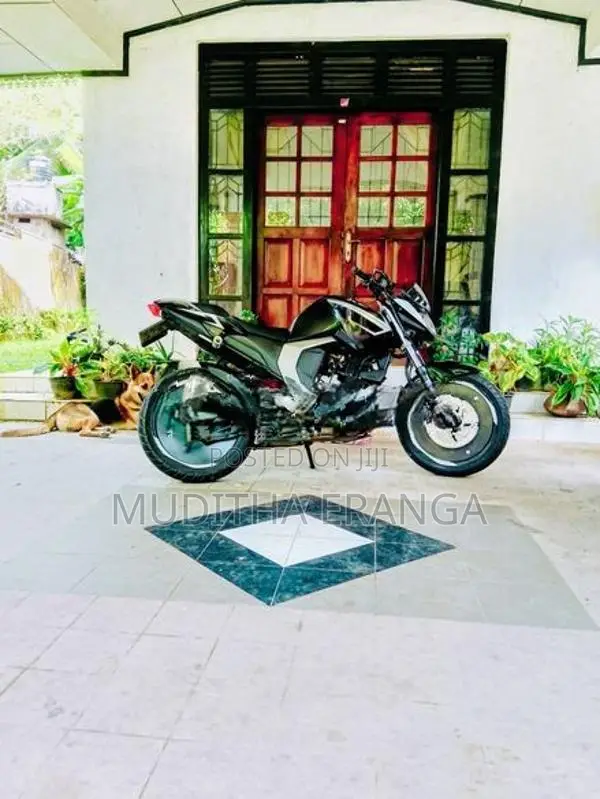 Yamaha FZ 2017