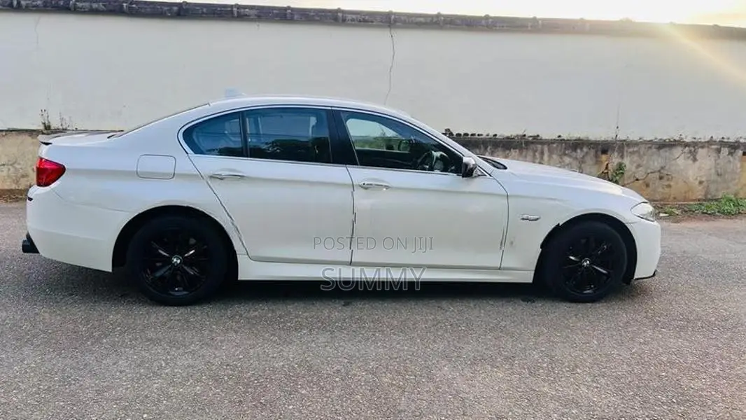 BMW 520i M Sport 2012