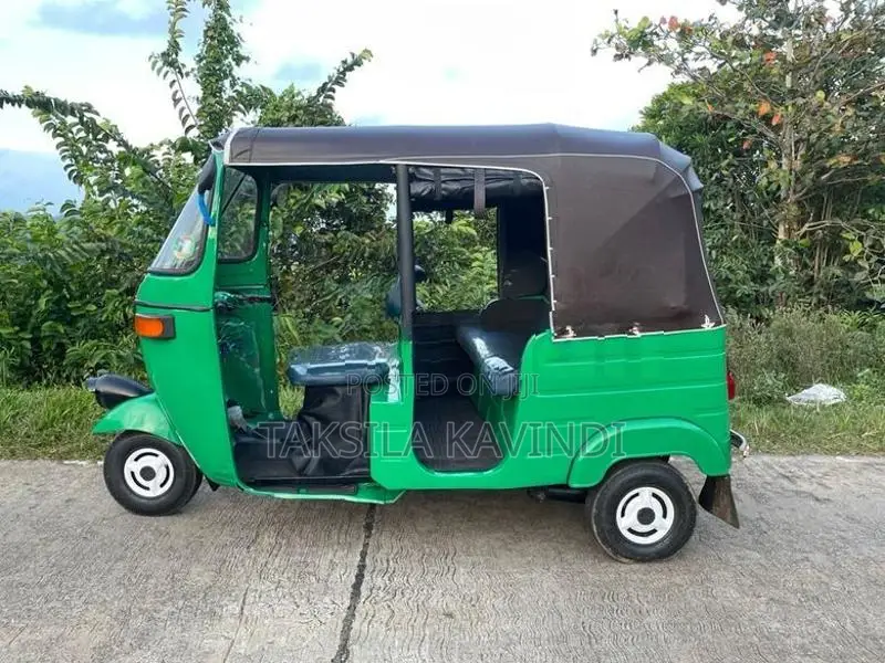 Bajaj RE 2004