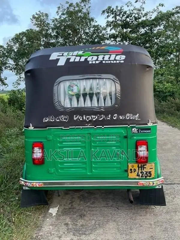 Bajaj RE 2004