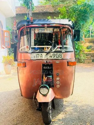 Bajaj RE 2005