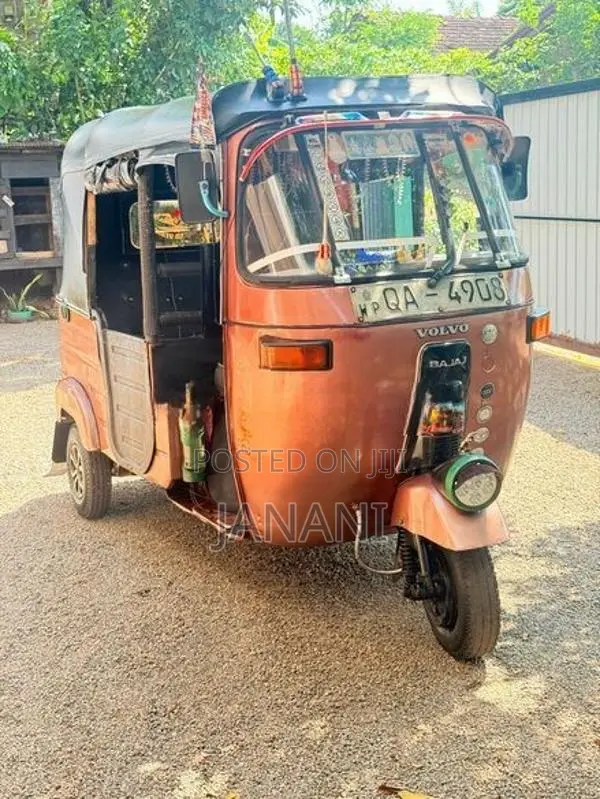 Bajaj RE 2005