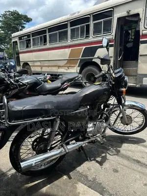 Bajaj Boxer 2003