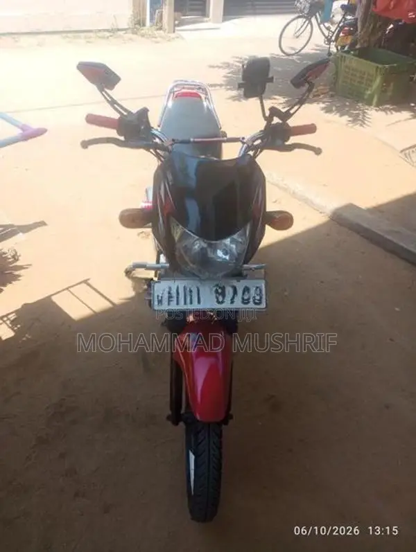 Bajaj CT100 2005
