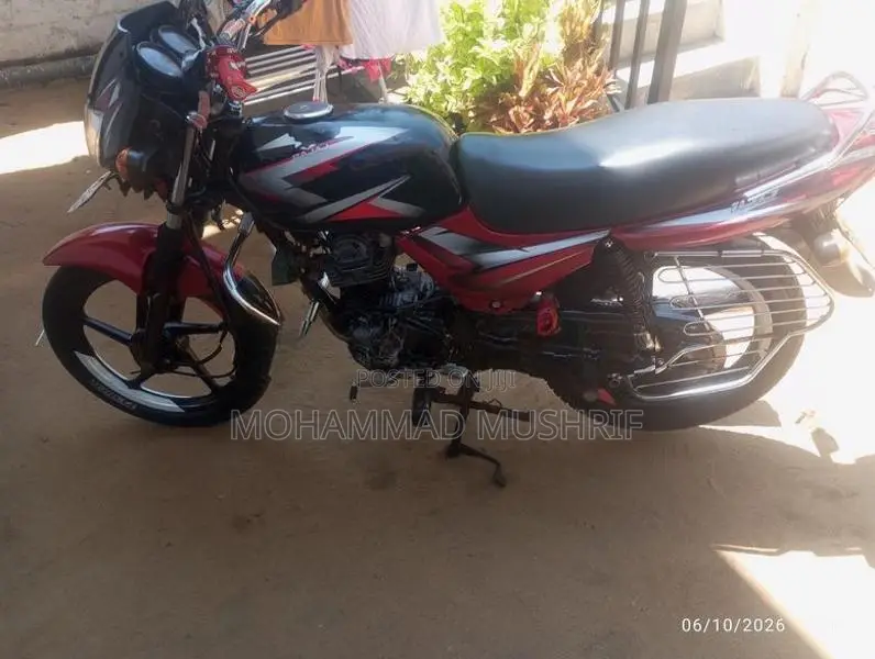 Bajaj CT100 2005