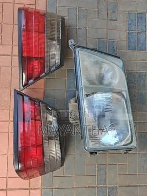Mercedes Benz W124 Head Light