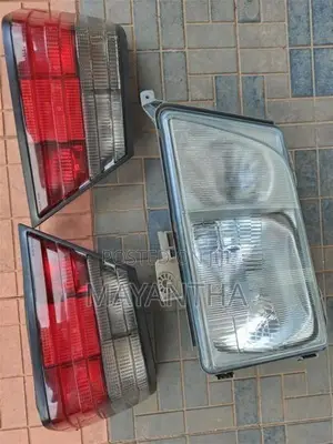 Mercedes Benz W124 Head Light