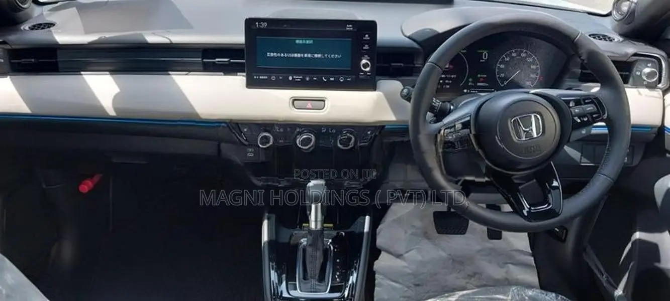 Honda Vezel Z Play Moonroof 2026