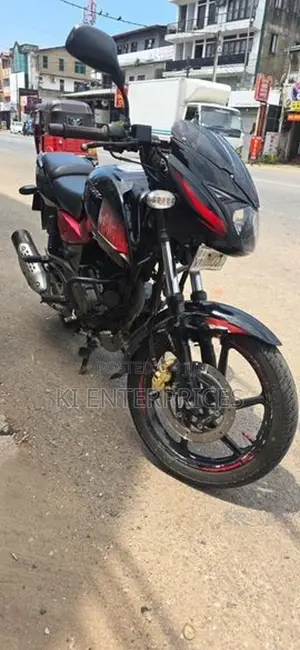 Bajaj Pulsar 150 2017