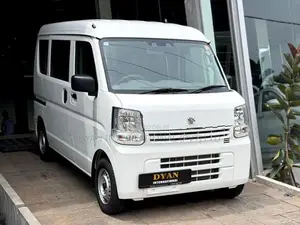 Suzuki Every 2025