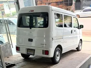 Suzuki Every 2025