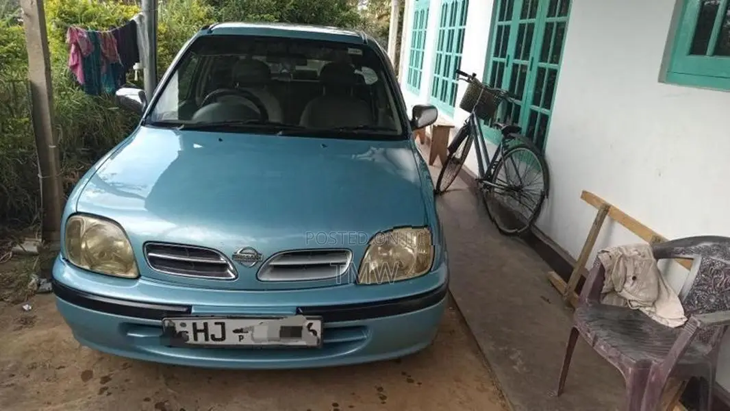 Nissan March K 11 2000