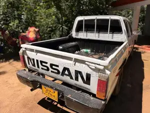 Nissan Dutsun 1983