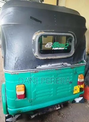 Bajaj RE 4 Stroke 2011
