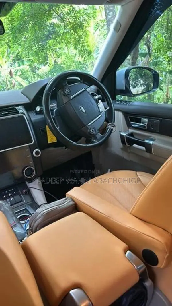 Land Rover Discovery Sport 2015
